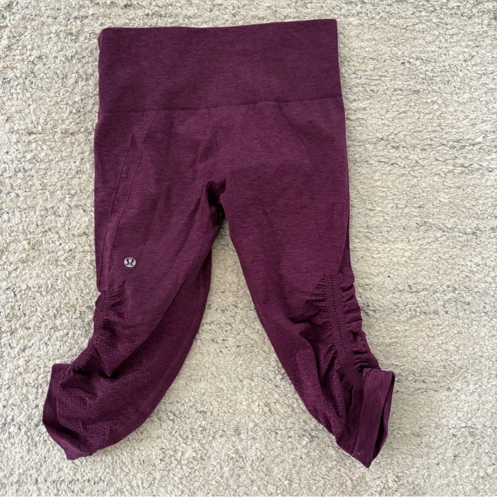 Lululemon In the Flow Crop II - Picture 5 of 5